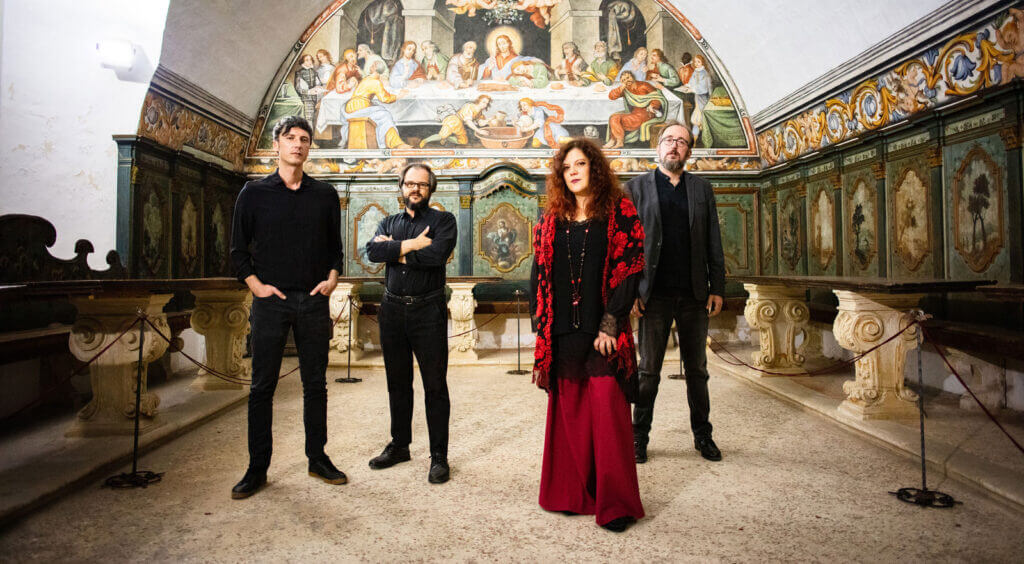 Trent’anni di Radicanto al Teatro Piccinni di Bari