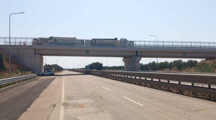 Il ponte libera Bitonto dal traffico pesante