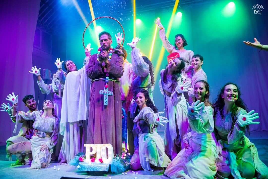 Il musical dedicato a Padre Pio debutta all’Abeliano